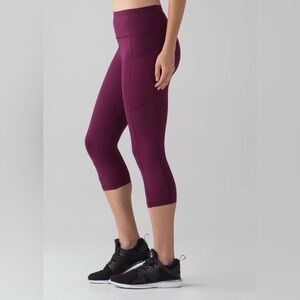 Lululemon Mind Over Miles‎ Crop (17" ) Marvel Red Size 6